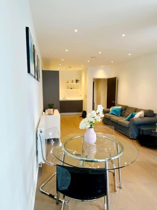 Lovely 1 Bed Flat In North Kensington London Apartment Exterior foto